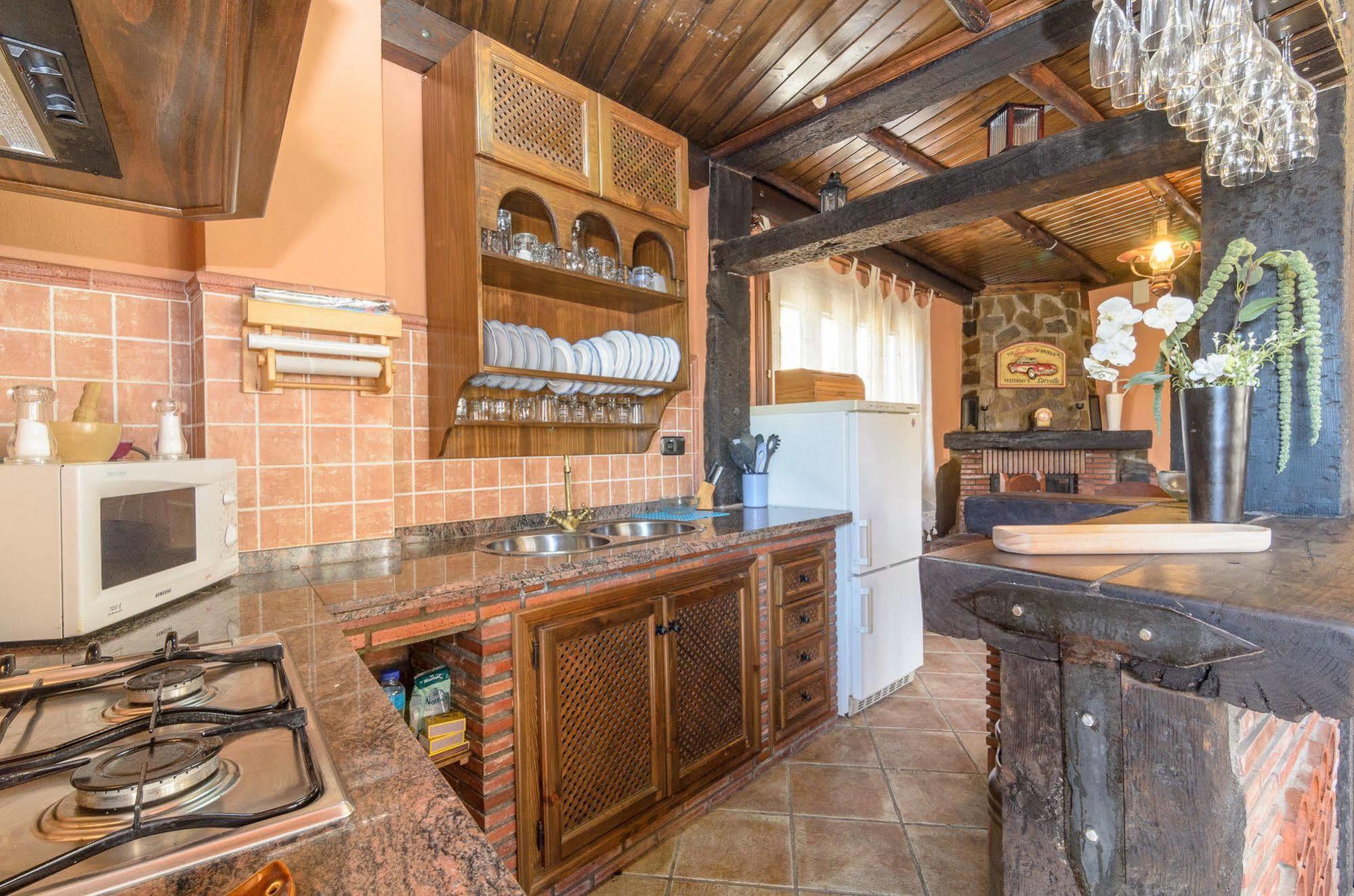 Lanjaron Rural Apartamentos المظهر الخارجي الصورة
